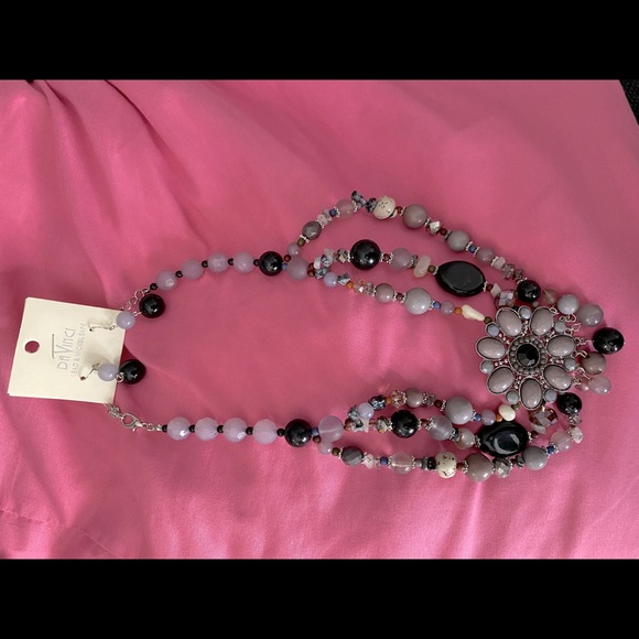 da vinci Jewelry - Necklace and earring set NWT